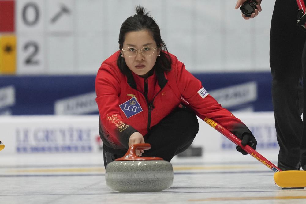 国足热身赛小胜沙特展现新阵容